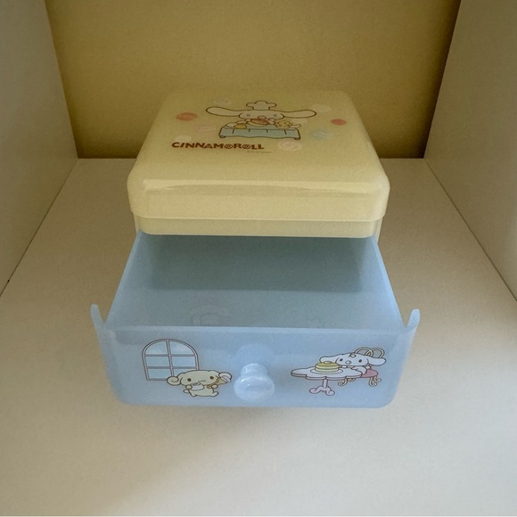 Miniso Sanrio Cinnamoroll Desk Storage Case with Drawers - Picture 5 of 16